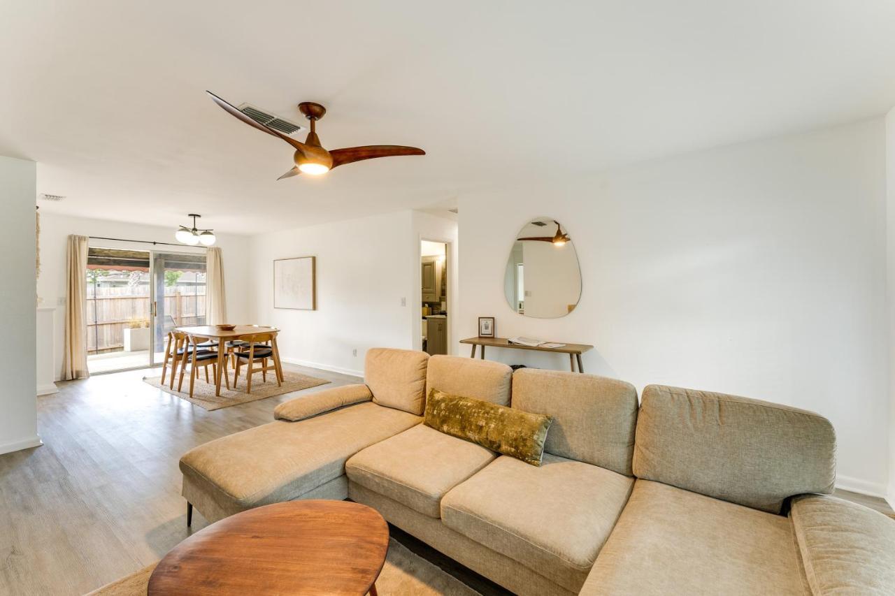 Nokomis Home With Screened Pool, 3 Mi To Beaches! Eksteriør billede